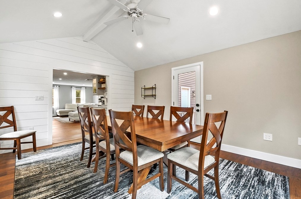 12 Evergreen Dr, Franklin MA  02038-2797 exterior