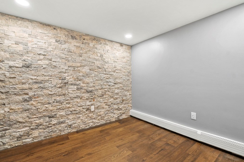 12 Evergreen Dr, Franklin MA  02038-2797 exterior