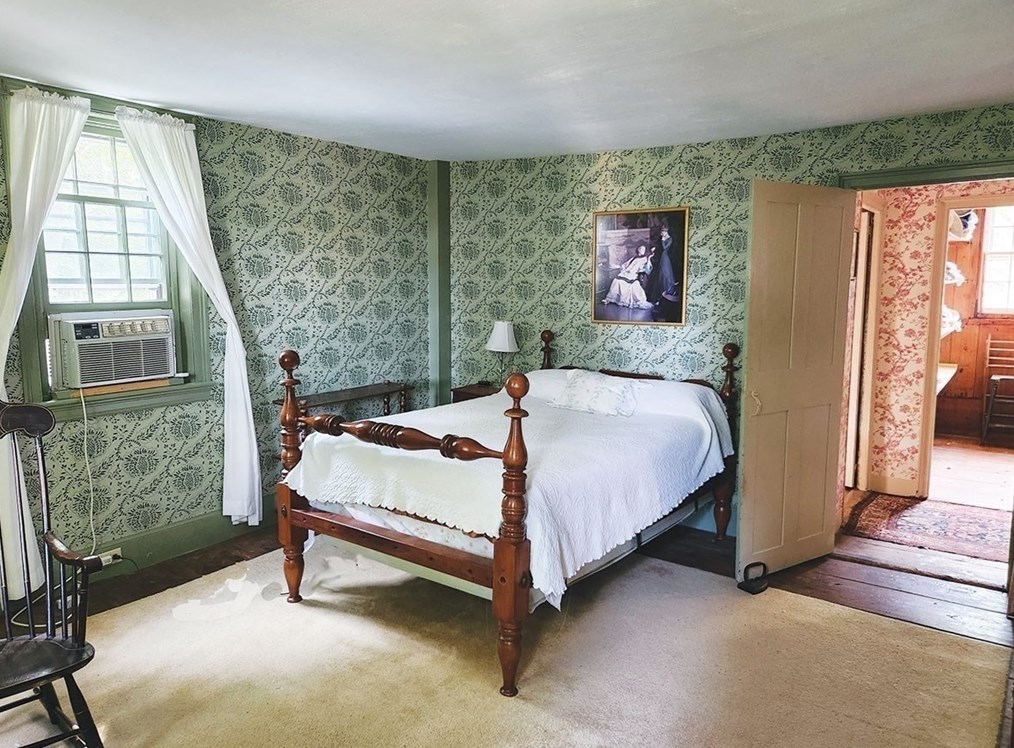 187 Seekonk St, Norfolk MA  02056-1157 exterior