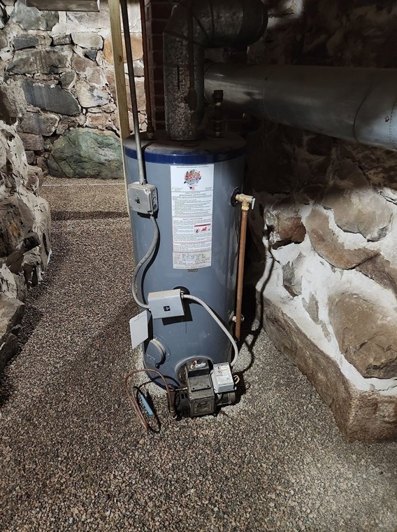 187 Seekonk St, Norfolk MA  02056-1157 exterior