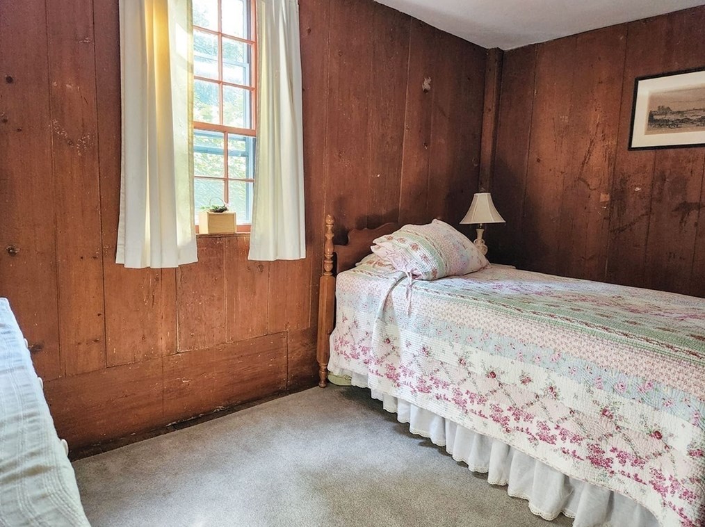 187 Seekonk St, Norfolk MA  02056-1157 exterior