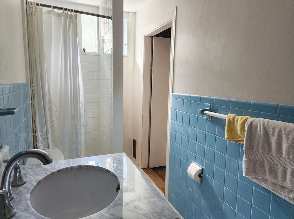 187 Seekonk St, Norfolk MA  02056-1157 exterior