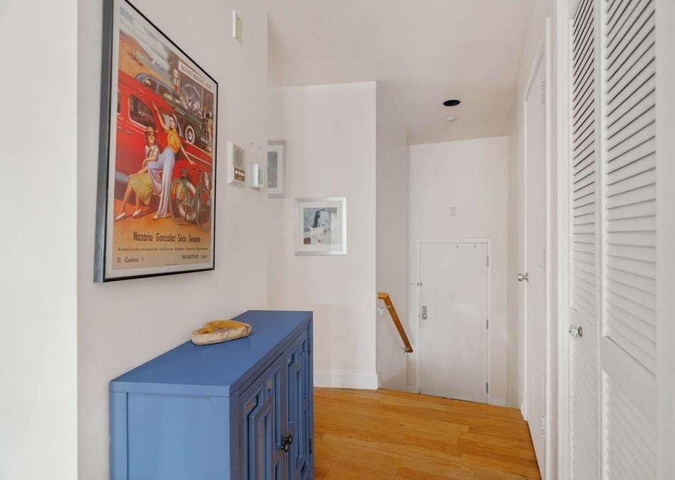 2 Chestnut St, Cambridge MA  02139-4847 exterior