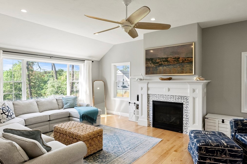 1865 State Rd, Plymouth MA  02360-5137 exterior