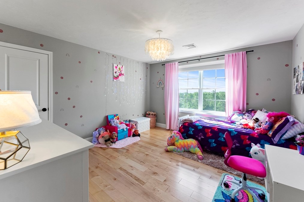 1865 State Rd, Plymouth MA  02360-5137 exterior