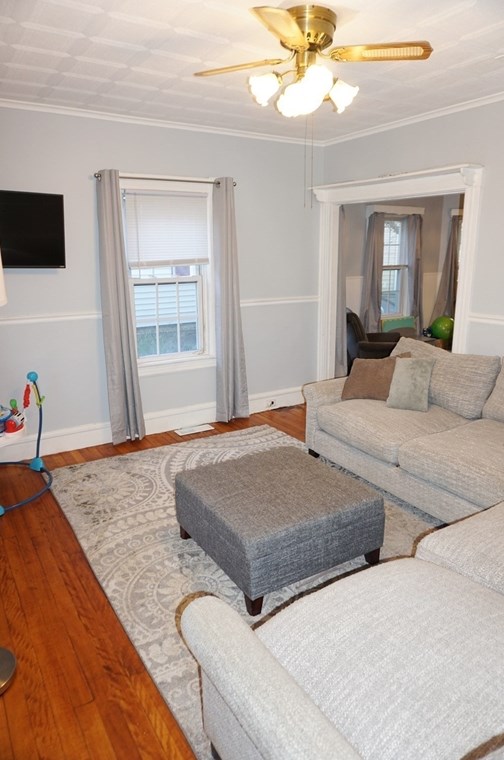 47 10th St, Lowell MA  01850-2123 exterior