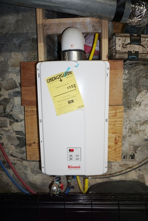 47 10th St, Lowell MA  01850-2123 exterior