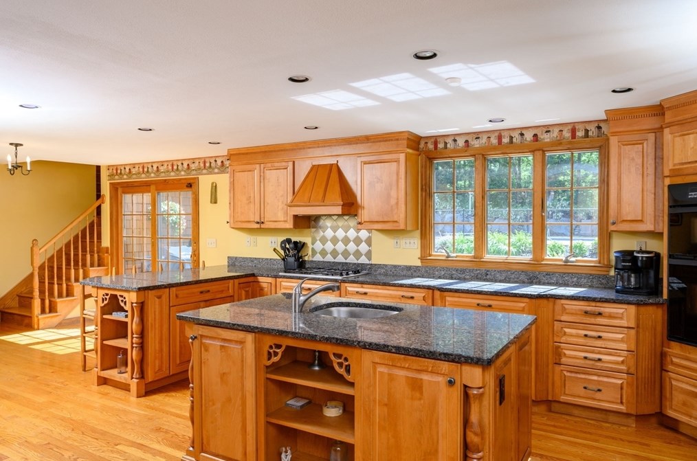 42 Crabtree Rd, Plymouth MA  02360-3147 exterior