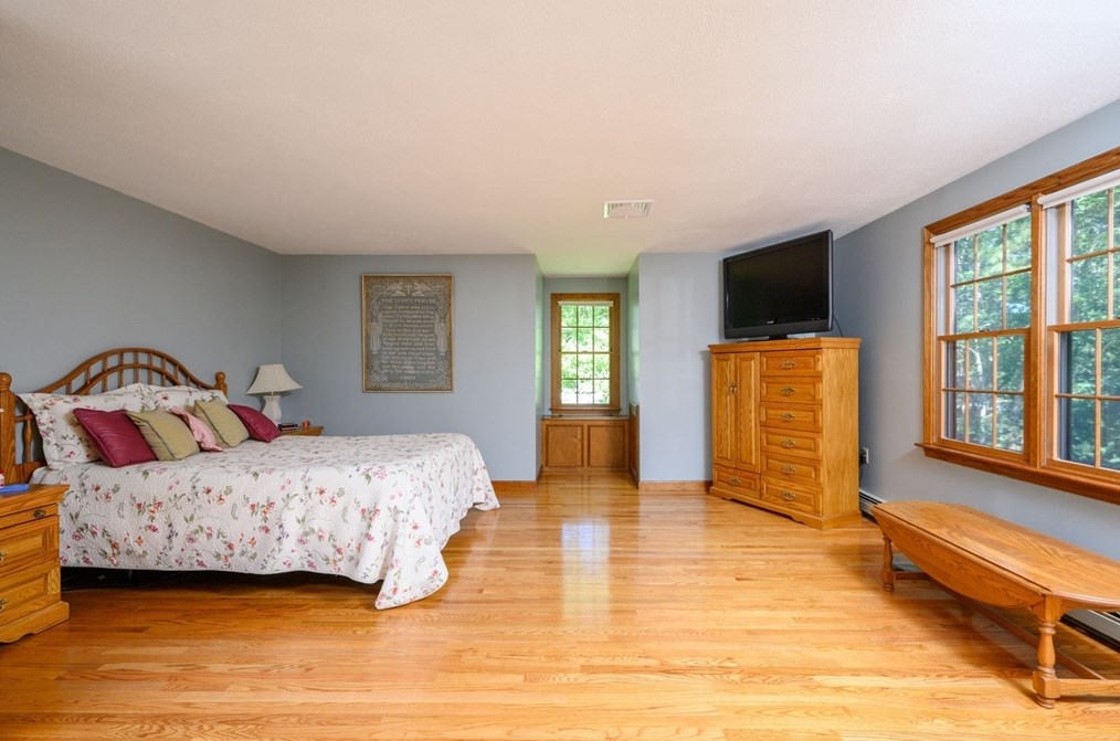 42 Crabtree Rd, Plymouth MA  02360-3147 exterior