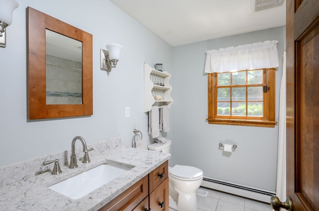 42 Crabtree Rd, Plymouth MA  02360-3147 exterior