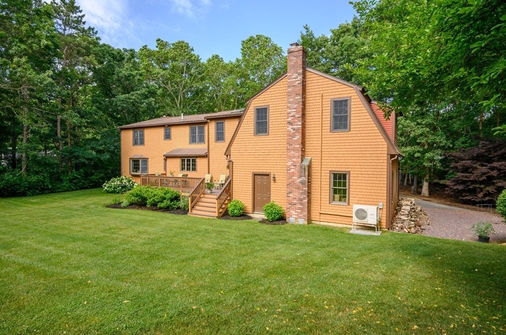 42 Crabtree Rd, Plymouth MA  02360-3147 exterior