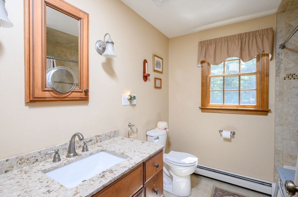 42 Crabtree Rd, Plymouth MA  02360-3147 exterior