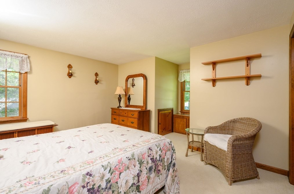 42 Crabtree Rd, Plymouth MA  02360-3147 exterior