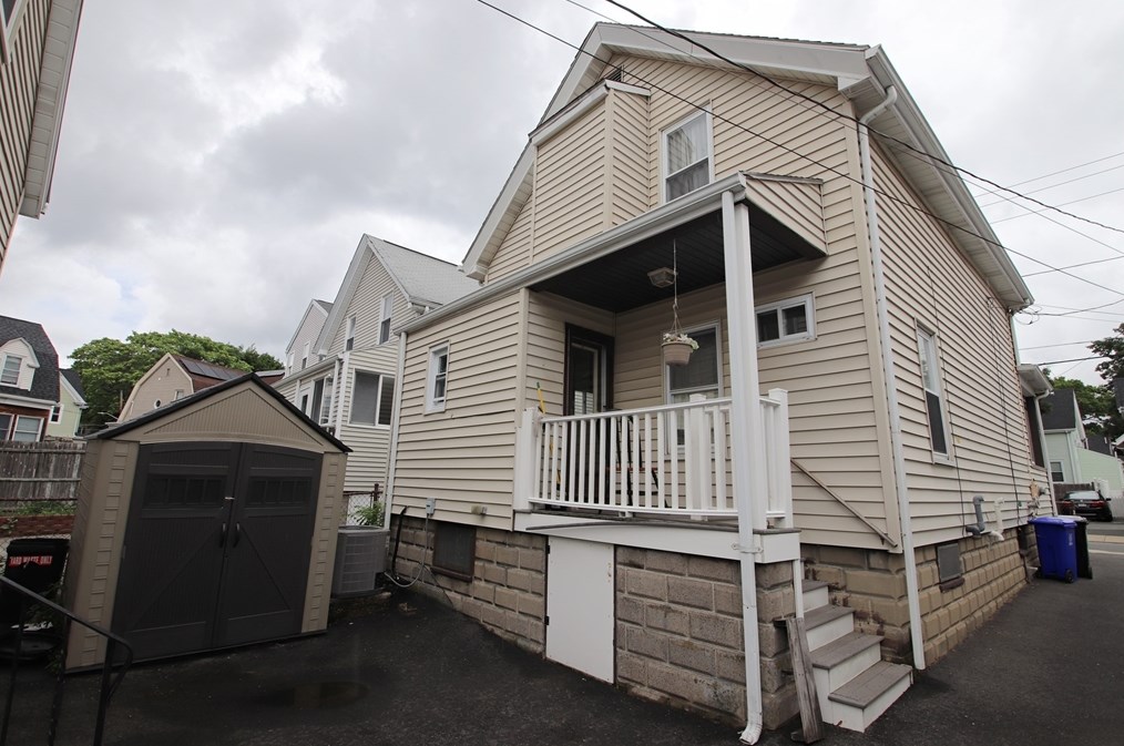 60 Milton St, Malden MA 02148-3238 exterior