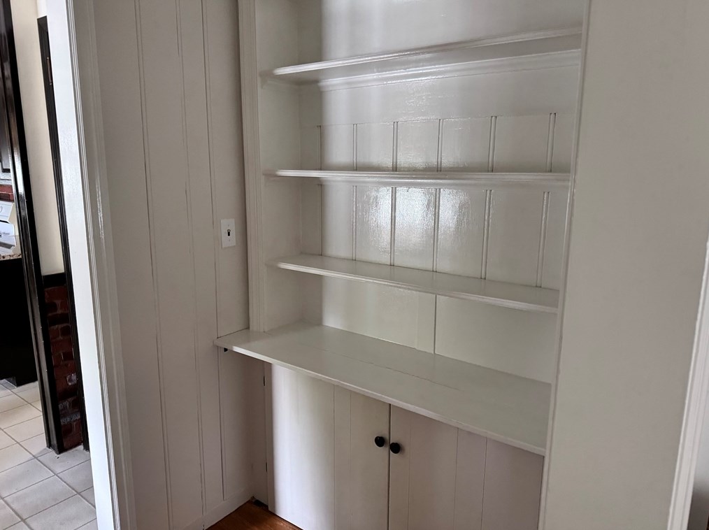 1428 Highland Ave, Fall River MA 02720-3405 exterior