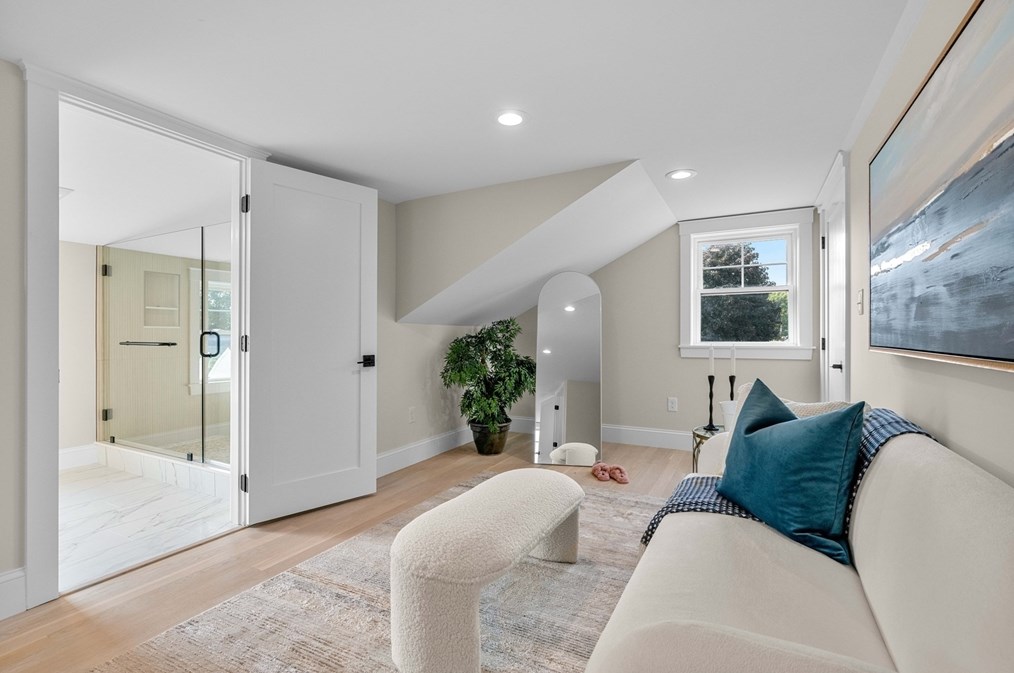 31 Virginia Rd, Arlington MA  02476-7117 exterior