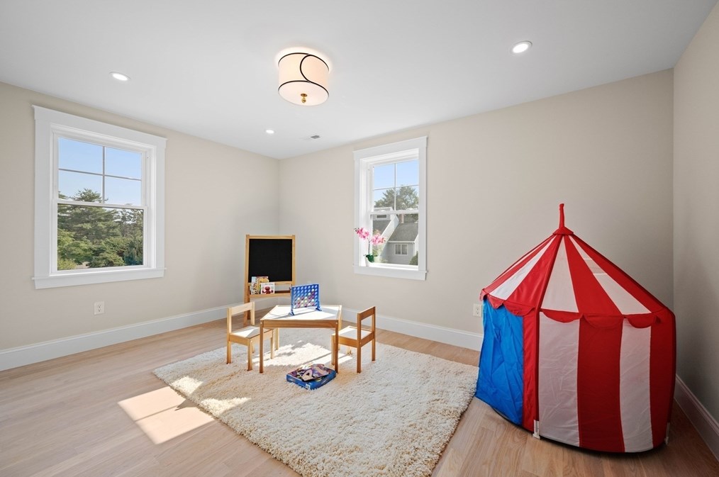 31 Virginia Rd, Arlington MA  02476-7117 exterior