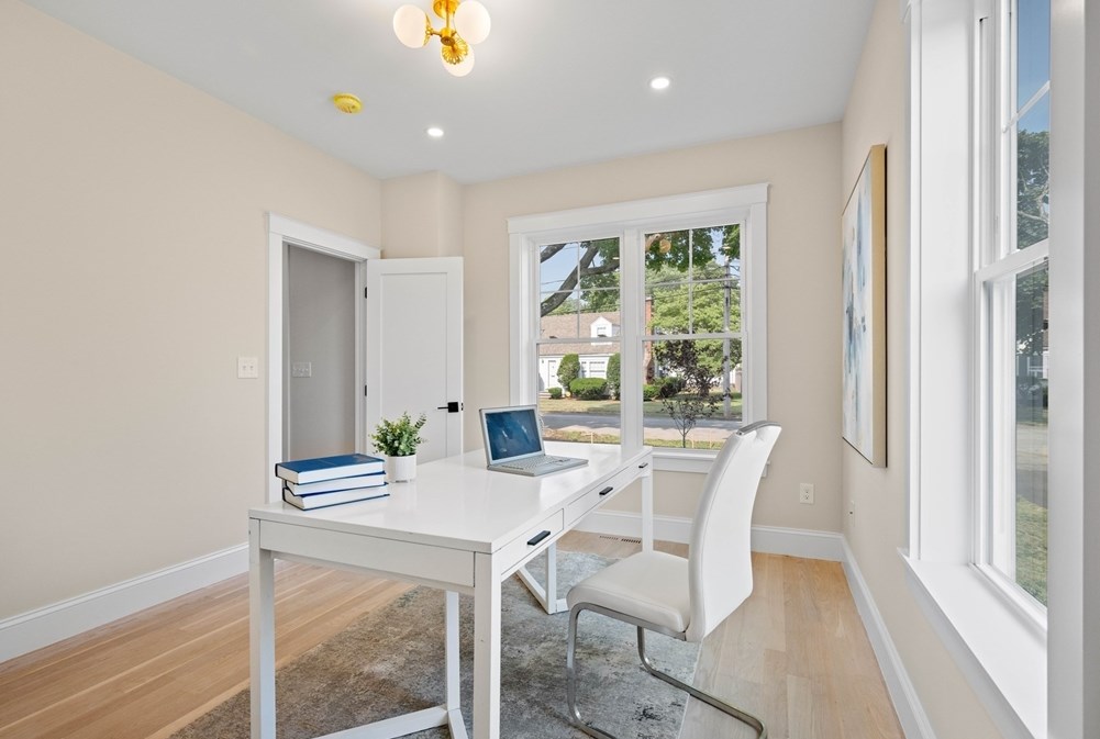 31 Virginia Rd, Arlington MA  02476-7117 exterior