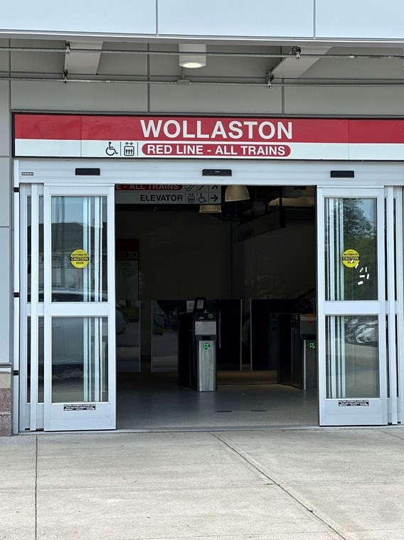 10 Weston Ave, Quincy MA  02170-1835 exterior