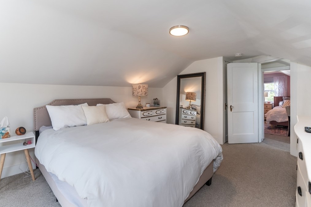 51 Maplehurst Ave, East Longmeadow MA  01028-1711 exterior