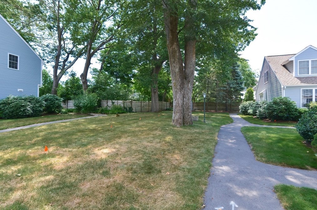 140 Main St, Attleboro MA  02703-3909 exterior