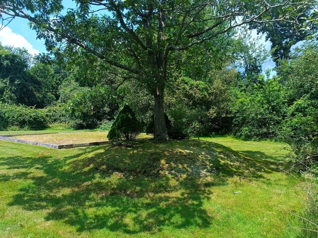 39 Lane Farm Rd, Dartmouth MA 02747-3579 exterior