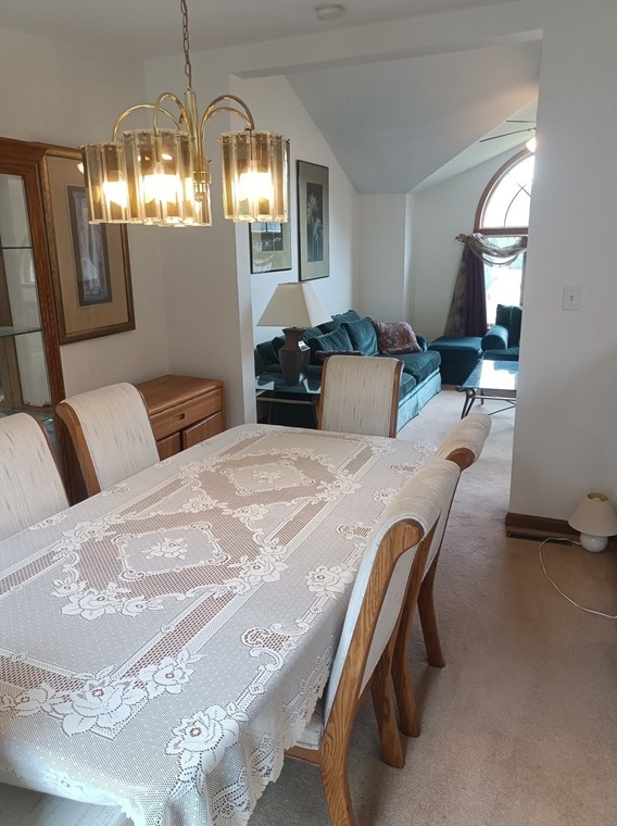 39 Lane Farm Rd, Dartmouth MA 02747-3579 exterior