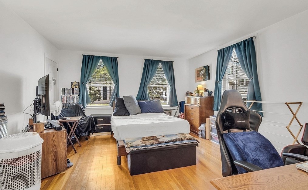 37 Aborn St, Peabody MA 01960-6041 exterior