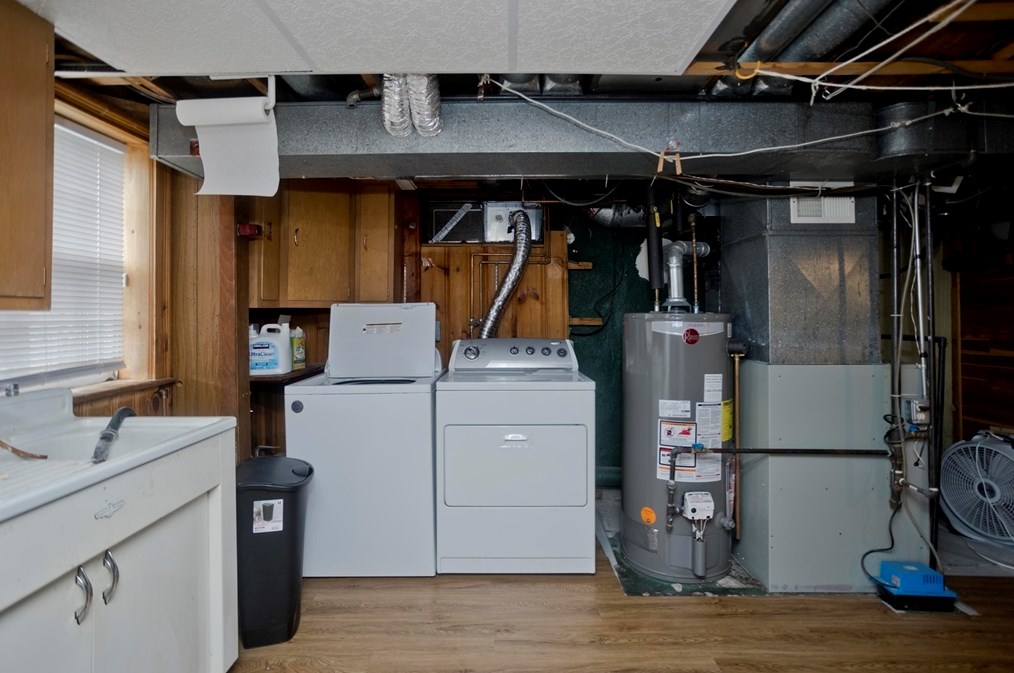 480 Roosevelt Ave, Springfield MA  01118-1160 exterior