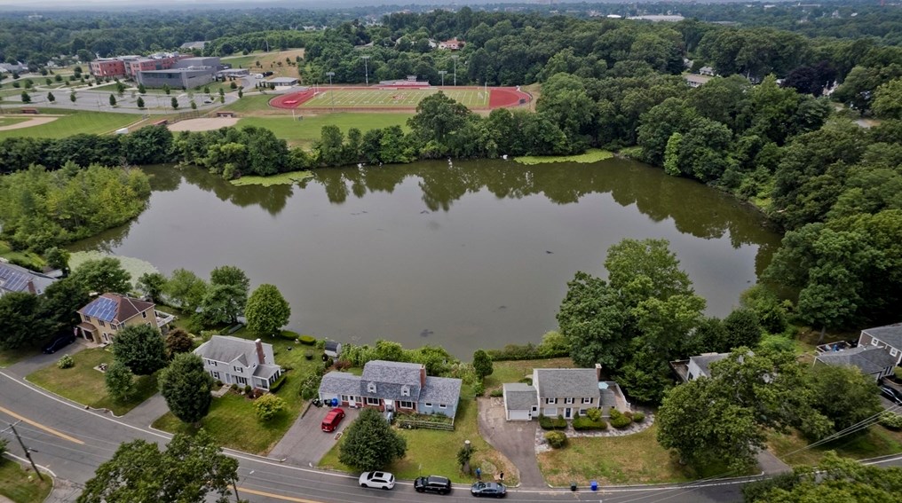 480 Roosevelt Ave, Springfield MA  01118-1160 exterior