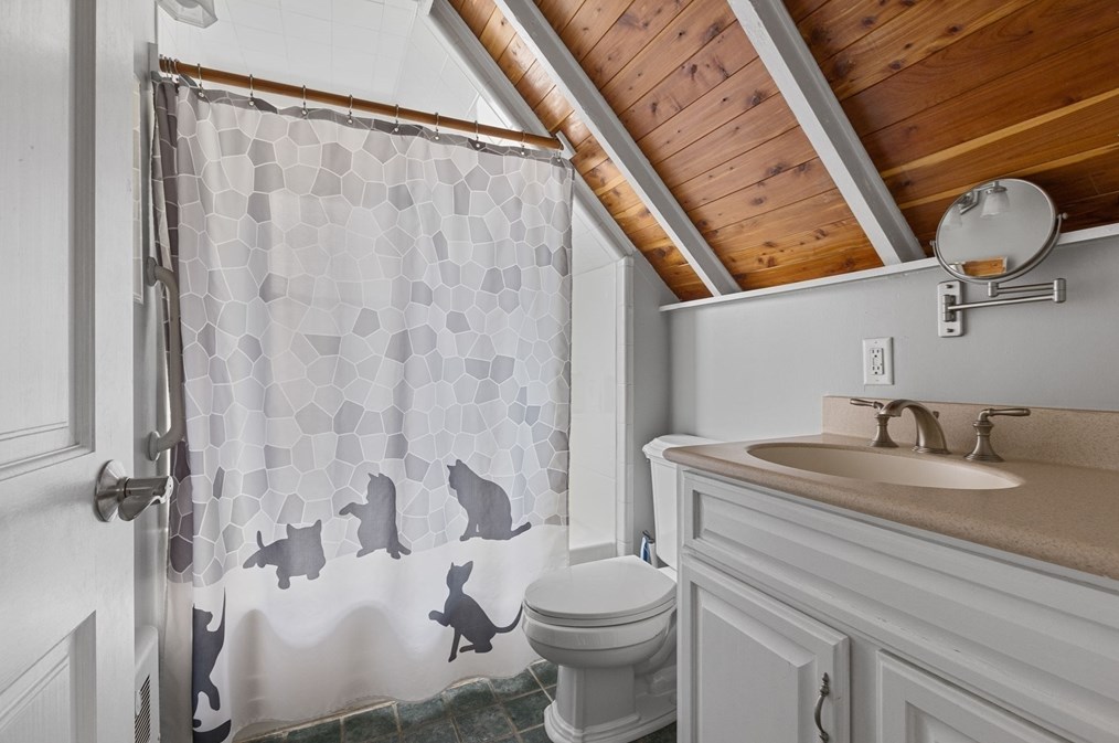 17 Lawrence St, Haverhill MA  01830-4029 exterior