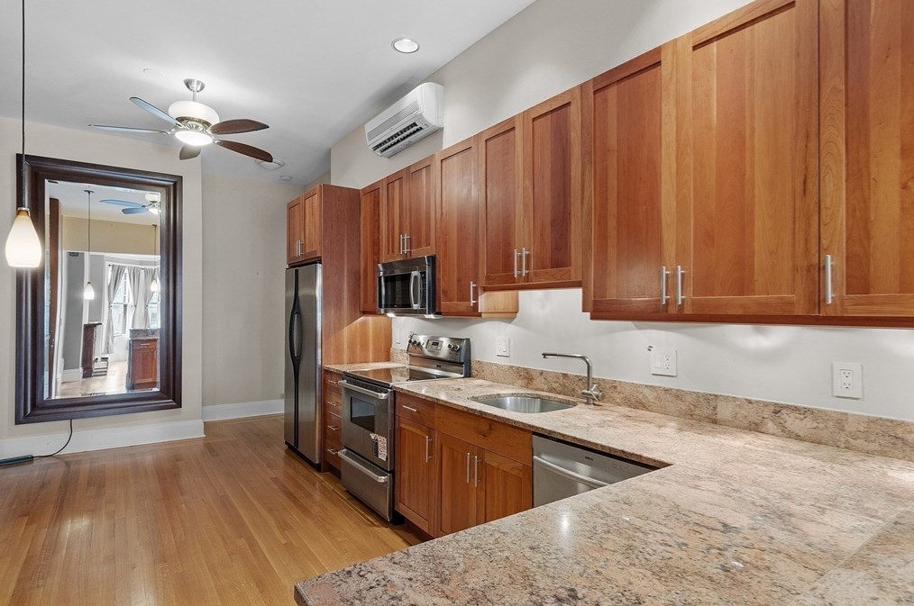 337 Commonwealth Ave #30, Boston, MA 02115