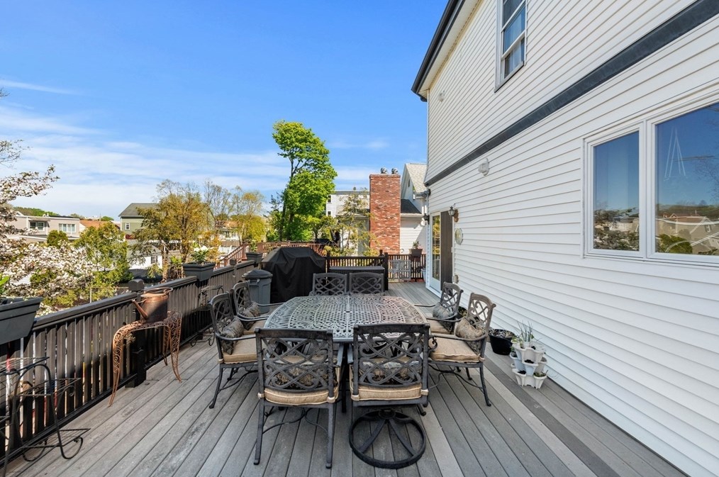 154 Winthrop Ave, Revere MA 02151-3915 exterior