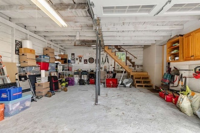 27 Pearl St, Amesbury MA  01913-3100 exterior