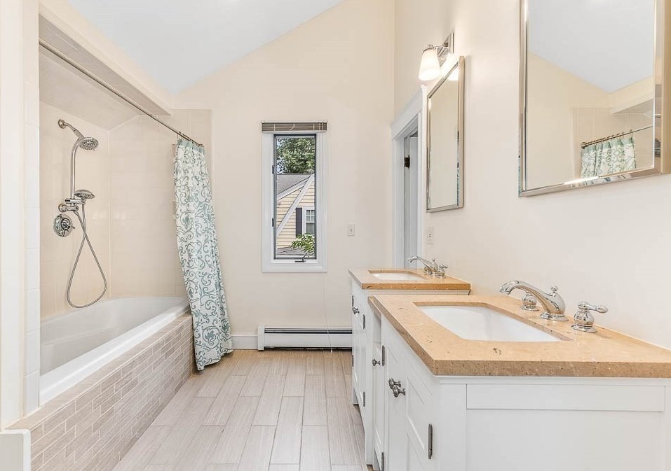 267 Manning St, Needham MA 02494-1510 exterior