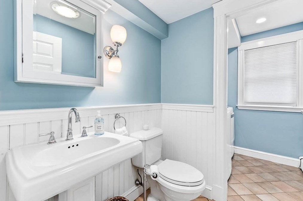 267 Manning St, Needham MA 02494-1510 exterior