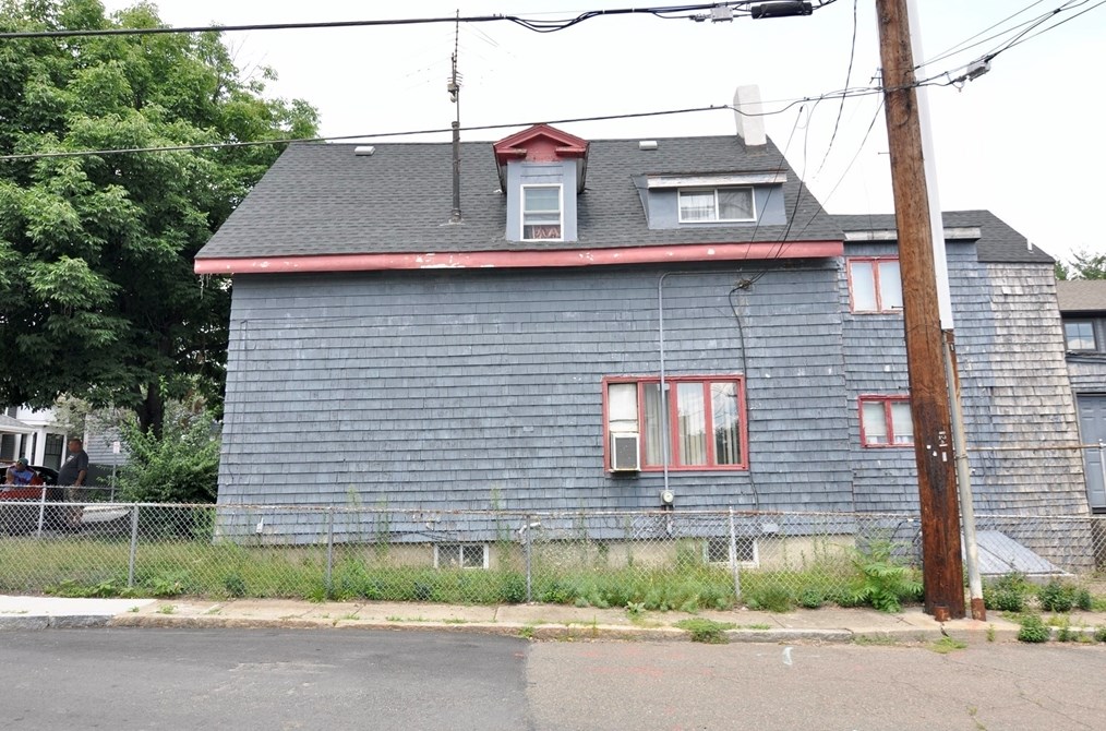 60 Franklin St, Somerville MA 02145-4213 exterior