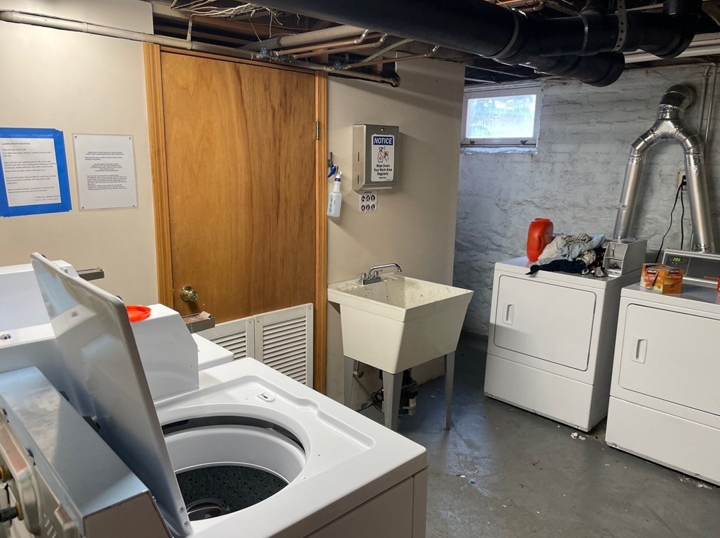 142 West St, Worcester MA 01609-2218 exterior