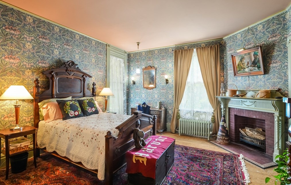 71 Hawthorn St, New Bedford MA  02740-3423 exterior