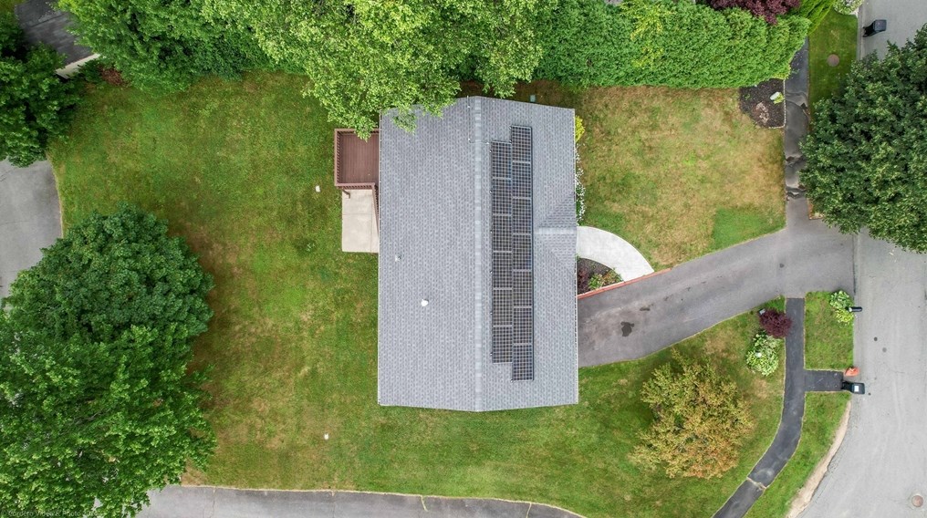 30 Schooner Dr, Dartmouth MA 02748-1776 exterior