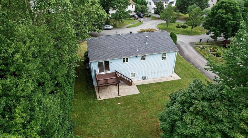 30 Schooner Dr, Dartmouth MA 02748-1776 exterior