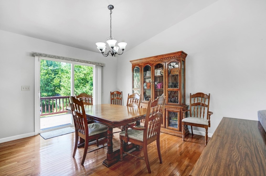 30 Schooner Dr, Dartmouth MA 02748-1776 exterior