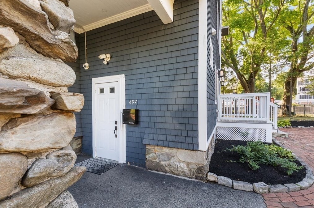 497 Prospect St, Methuen MA 01844-5126 exterior