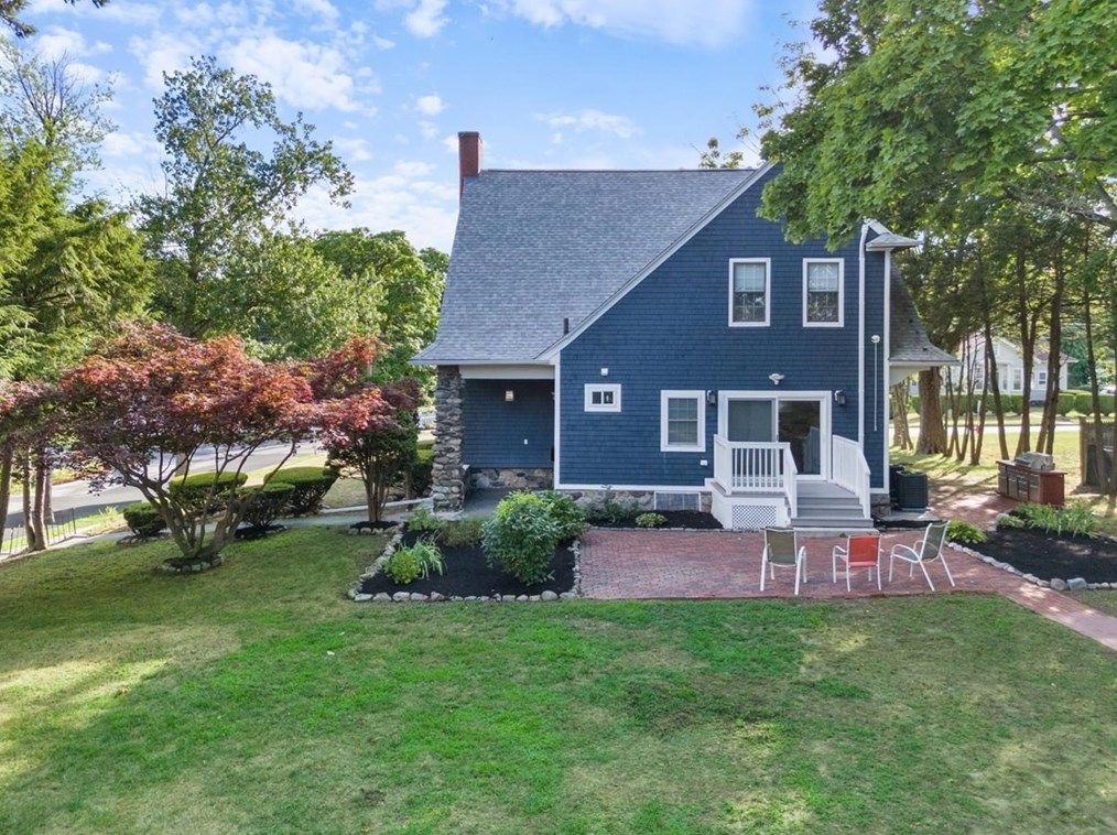 497 Prospect St, Methuen MA 01844-5126 exterior