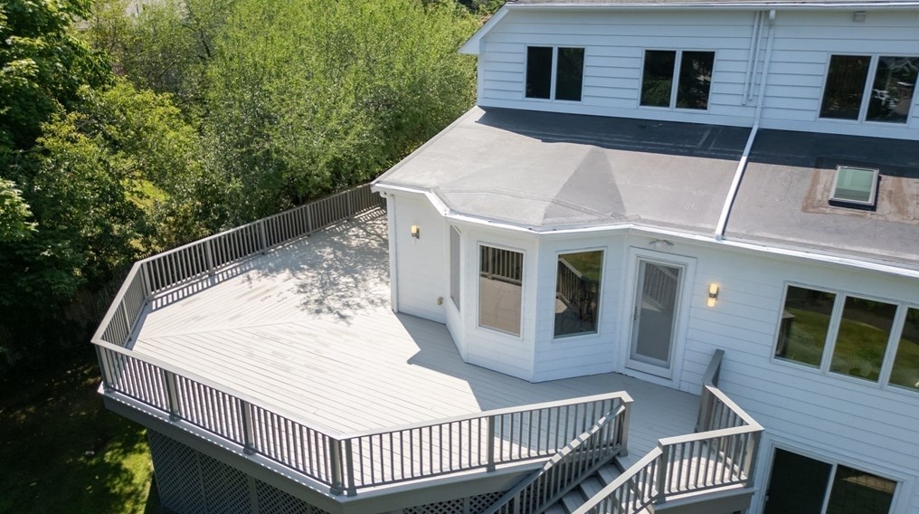 15 Marcellus Dr, Newton MA 02459-2934 exterior