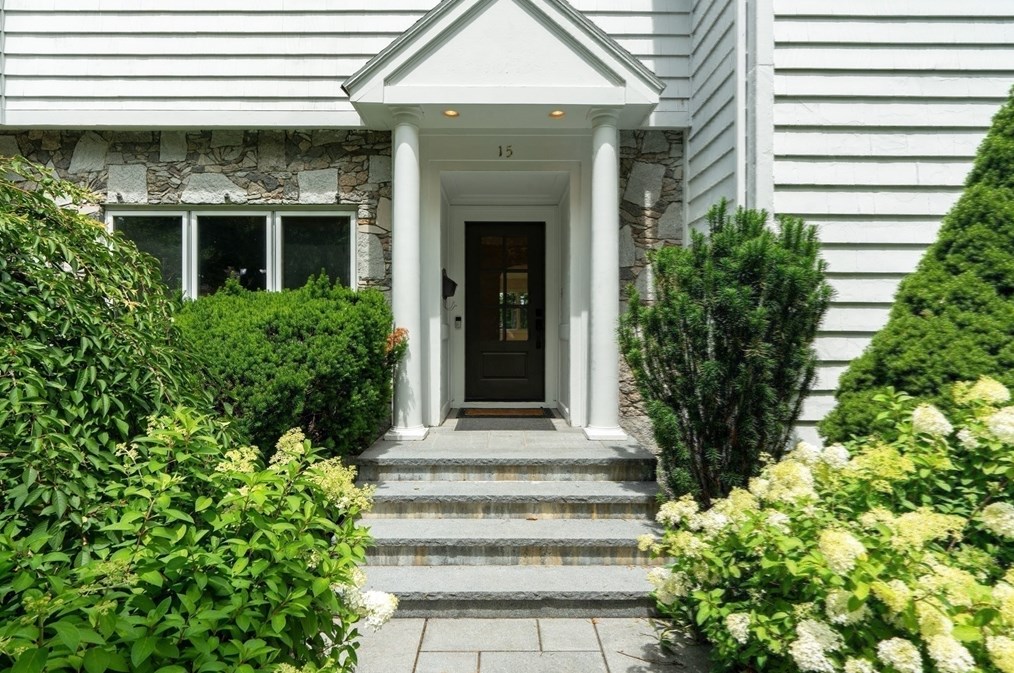 15 Marcellus Dr, Newton MA 02459-2934 exterior