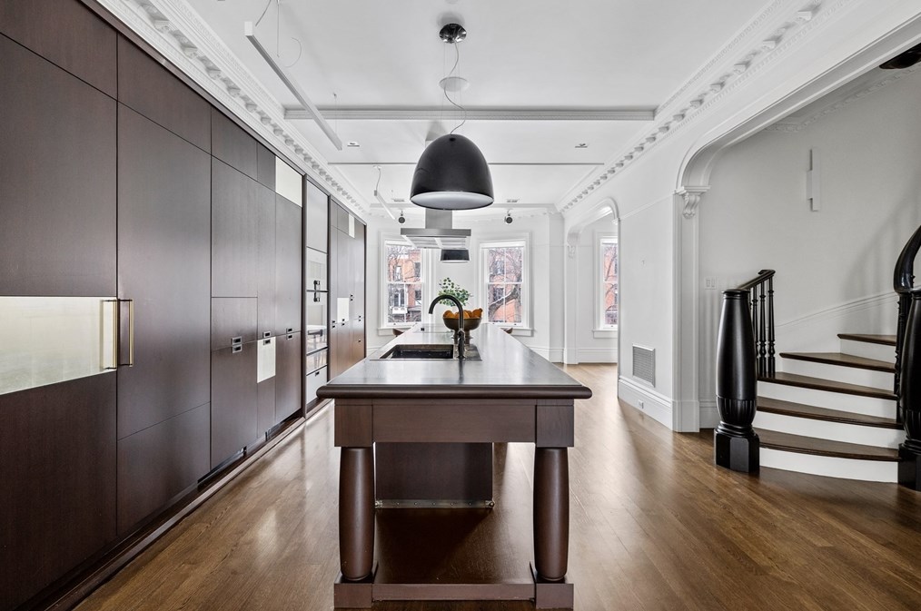 39 Un Park, Boston MA exterior