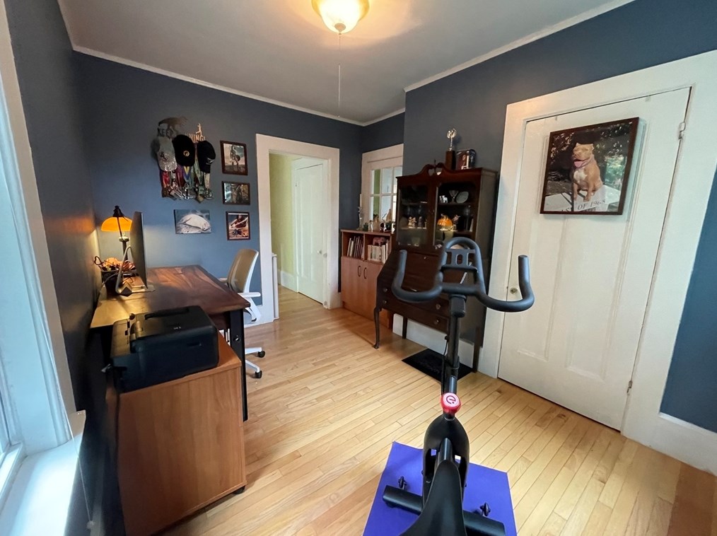 11 Holten St, Danvers MA 01923-1916 exterior