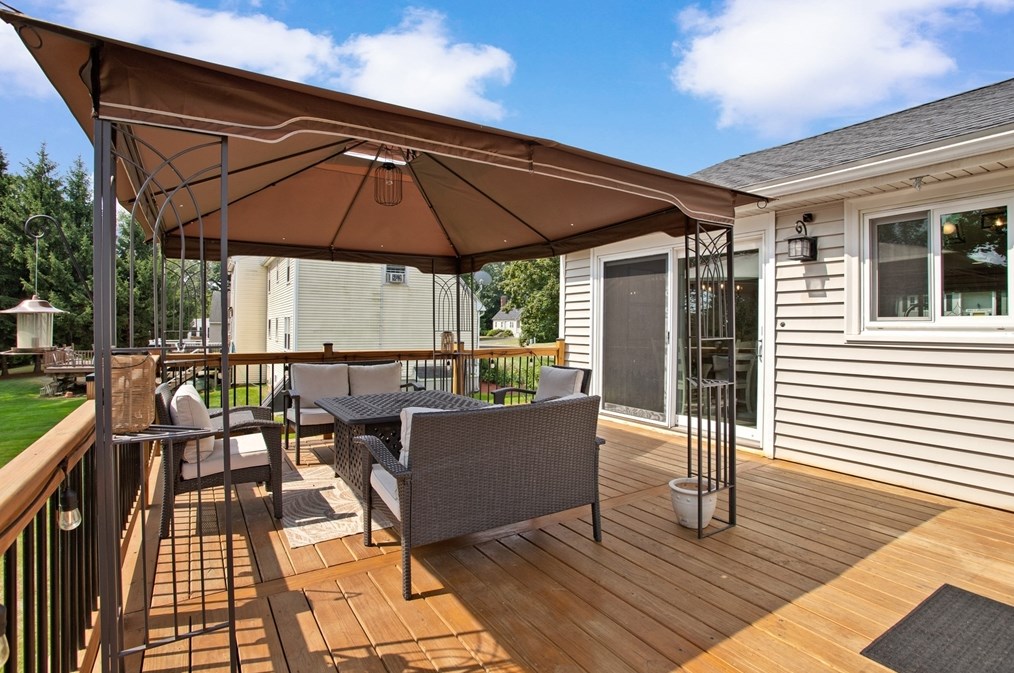 13 Indian Rock Rd, Haverhill MA  01832-1254 exterior