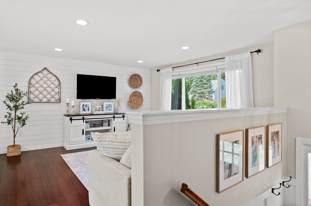 13 Indian Rock Rd, Haverhill MA  01832-1254 exterior